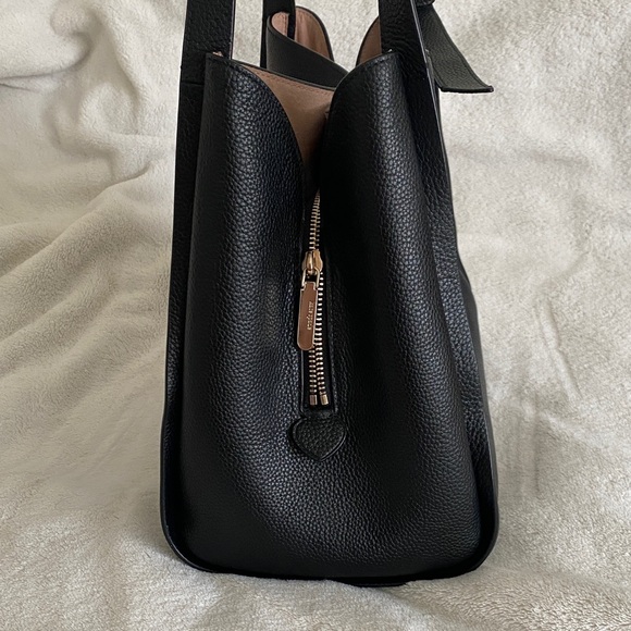 SOLD! KATE SPADE Knott Large Shoulder in Bag Black Pebbled Leather - Picture 4 of 17